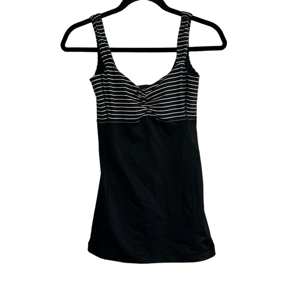 Lululemon Aria Tank ll Size 4 - Picture 1 of 2